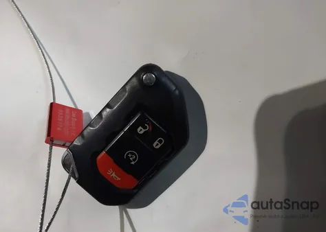 2020 Jeep Wrangler Unlimited Freedom 4X4 from USA, damaged, VIN 1C4HJXDN7LW245393